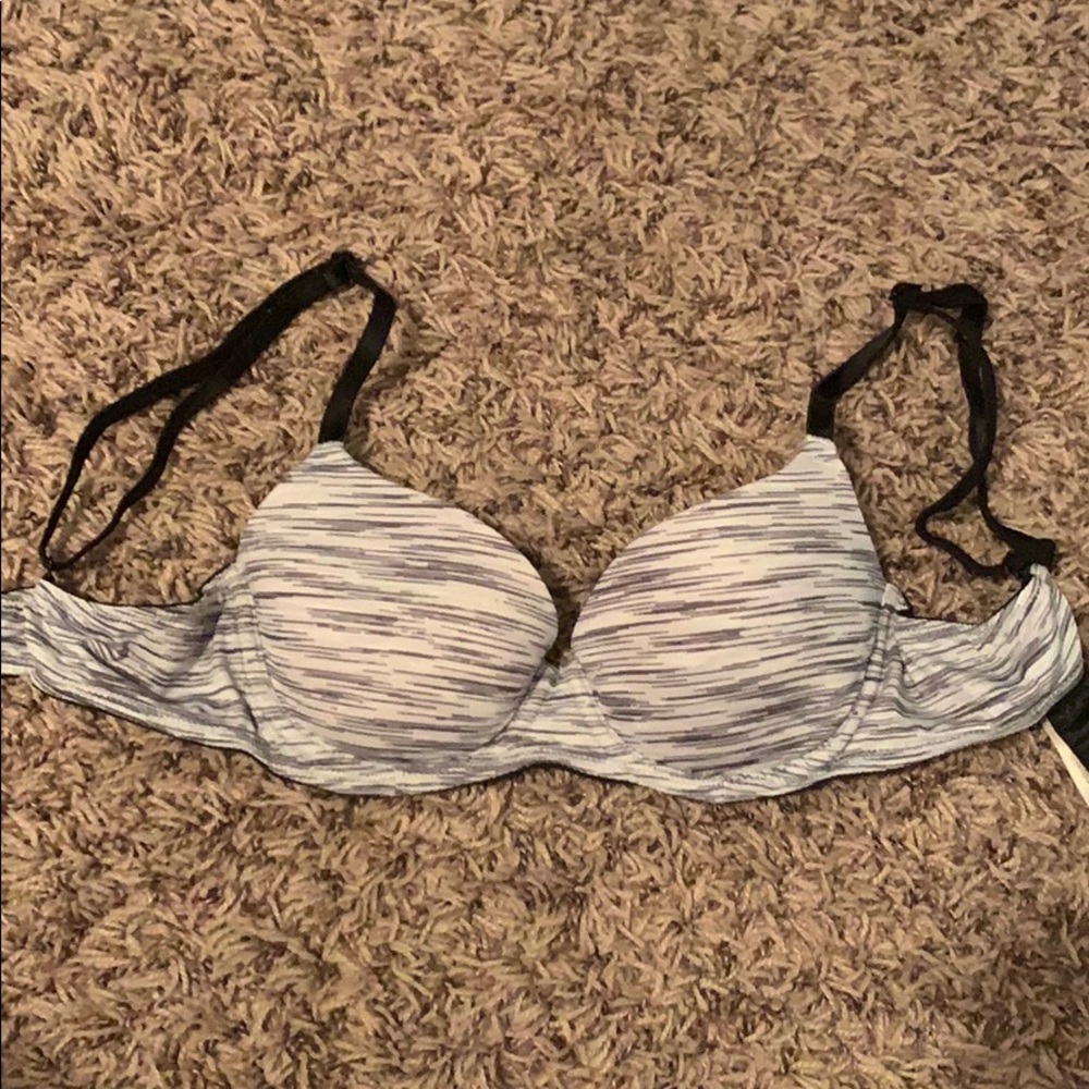 PINK bra - Picture 2 of 3